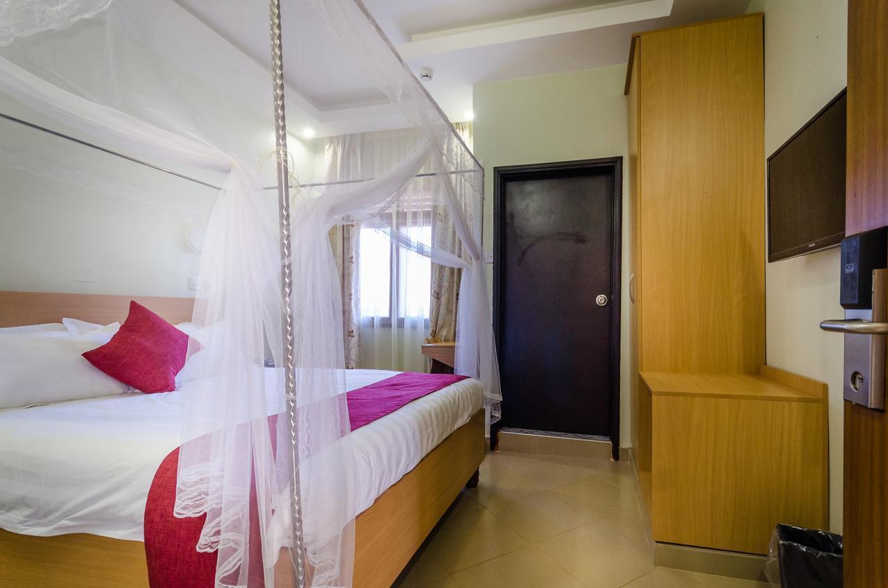 Nyumbani Hotel Кампала Екстериор снимка