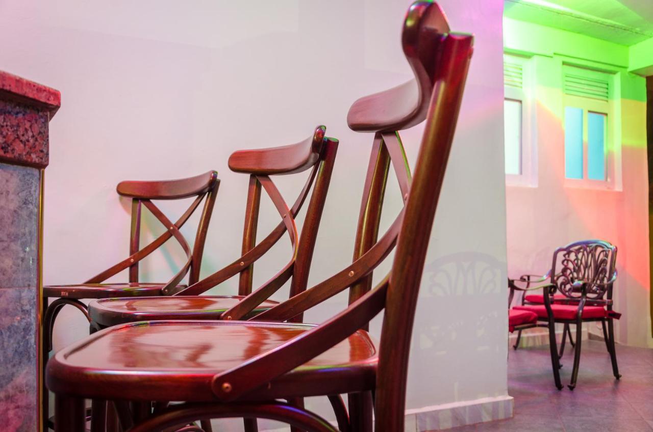 Nyumbani Hotel Кампала Екстериор снимка
